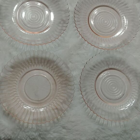 Perfect condition vintage depression glass 1930 petalware pink saucers set of 6* - Picture 6 of 8